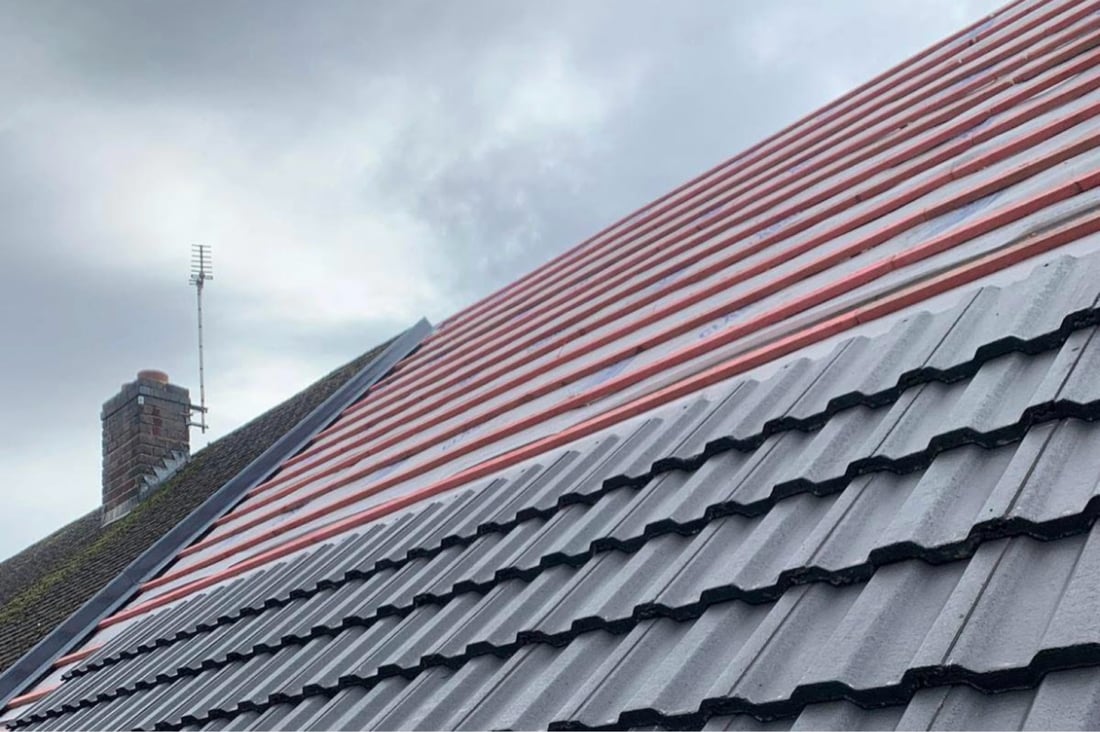 Main header - "Empire Roofing"