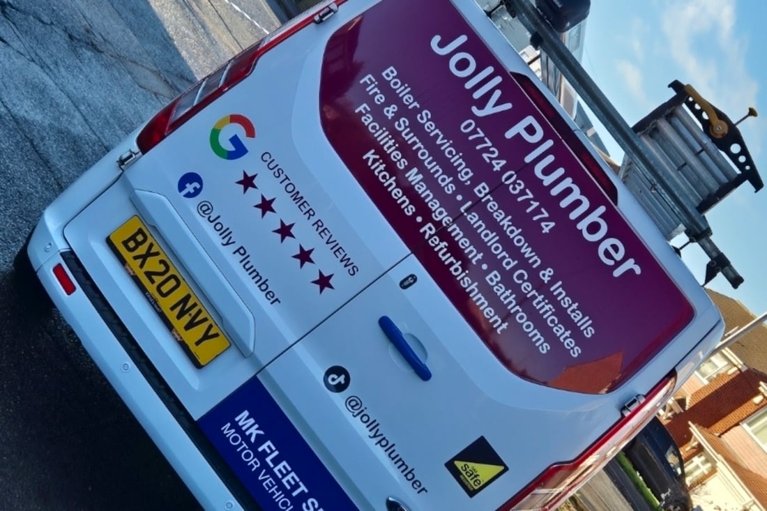 Main header - "Jolly Plumber"