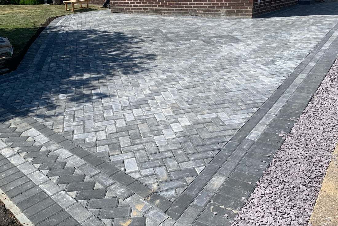 Main header - "Portsmouth Paving & Roofing LTD"