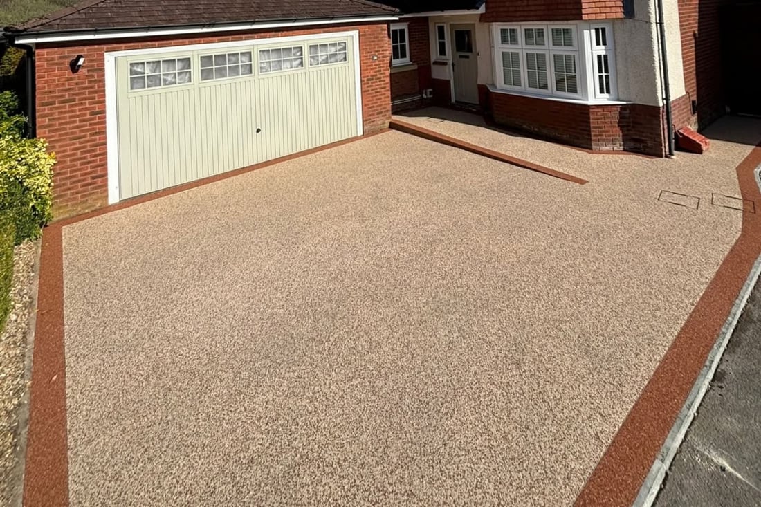 Main header - "Rightway Roofing & Driveways"