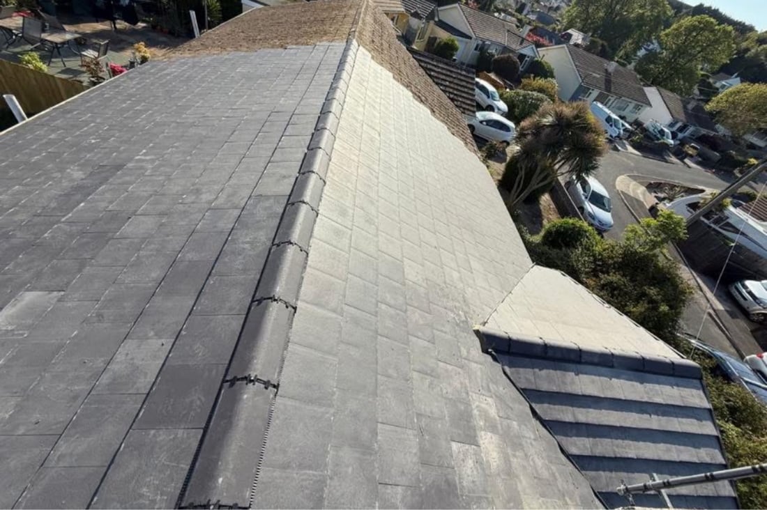 Main header - "Royal Roofing"