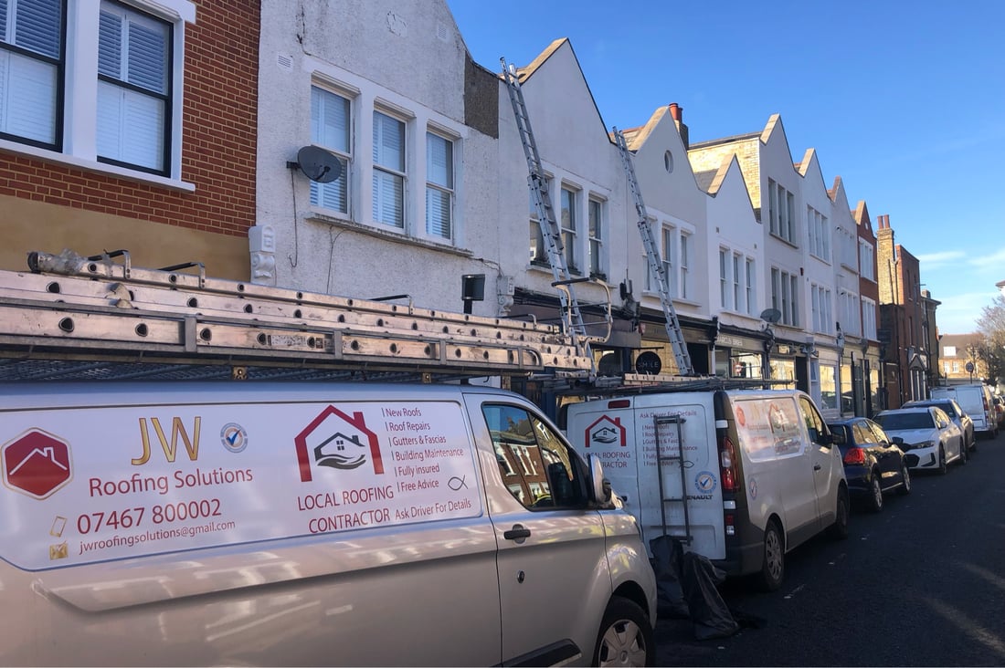 Main header - "JW Roofing Solutions"