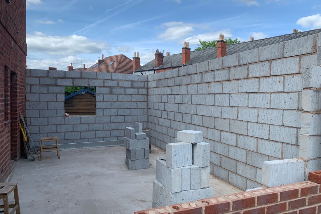 Main header - "KAL Building Solutions"