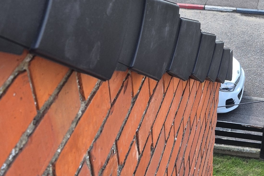 Main header - "PH Roofing"