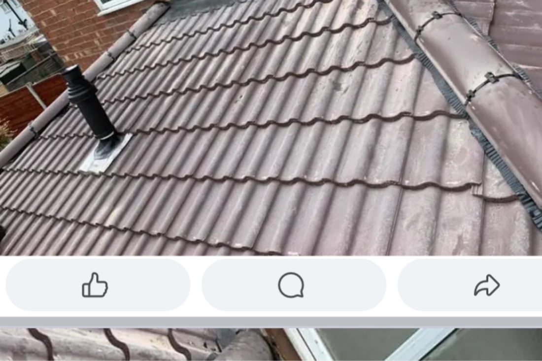 Main header - "Roofs & Restoration "