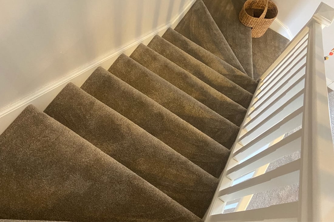Main header - "HD Carpets & Flooring"