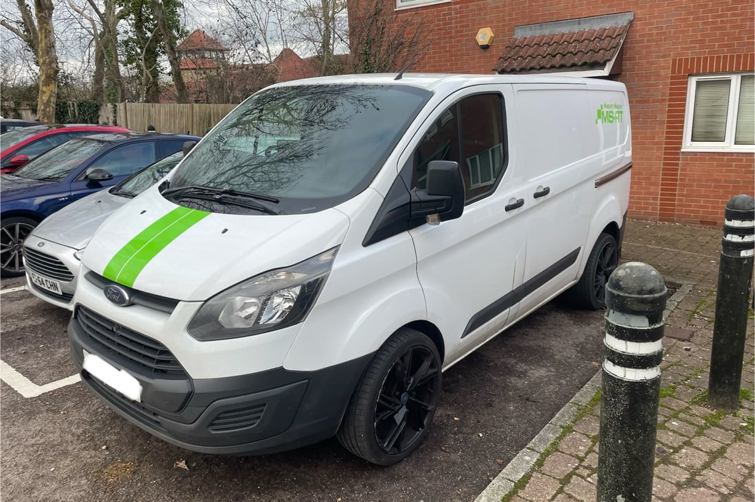 Main header - "Sean Harris"