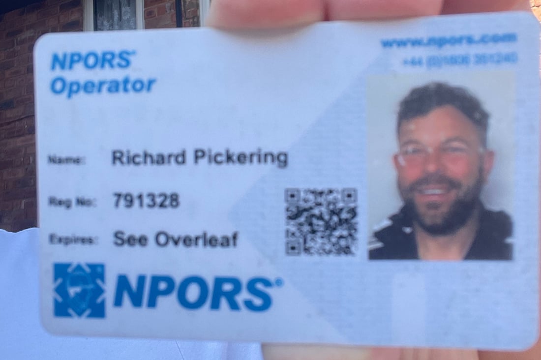 Main header - "Richard"