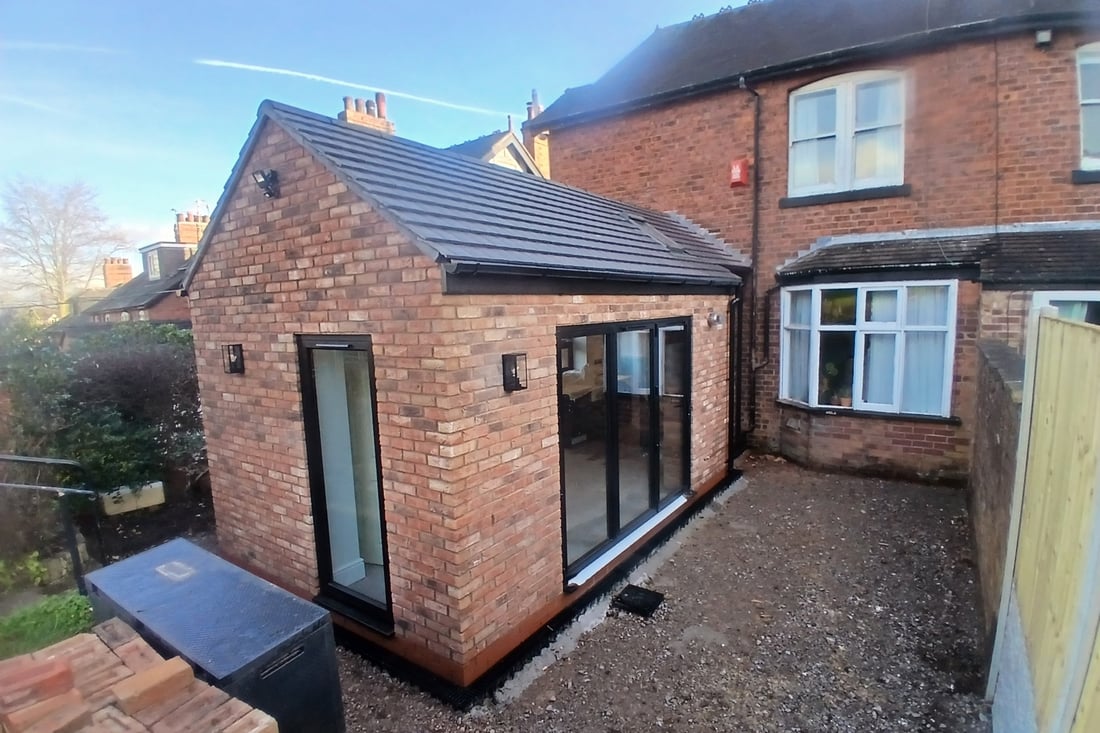 Main header - "Apex Projects"