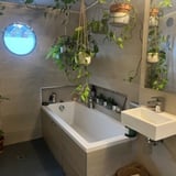 Company/TP logo - "THAMES SOLAR ELECTRIC LTD"