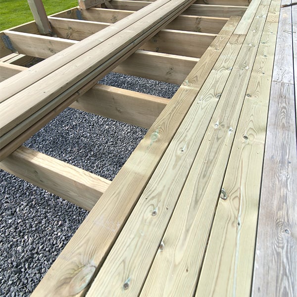sm-wooden-decking-1.jpg