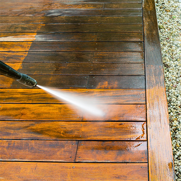 sm-wooden-decking-3.jpg