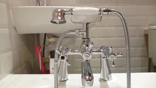 small bathroom designs