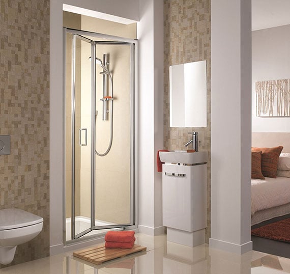 bi-fold-shower-en-suite