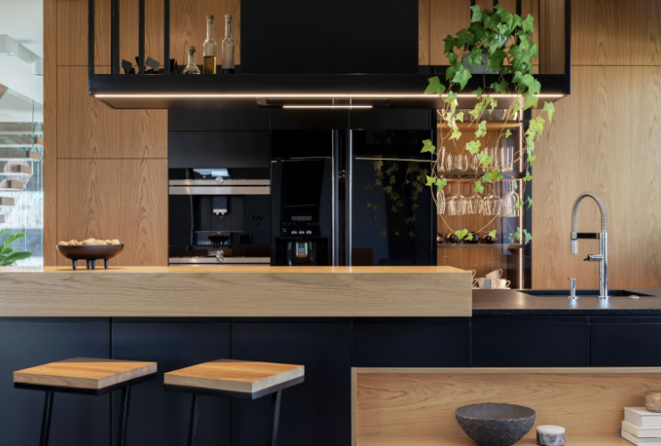 Picture of a black and wooden kitchen