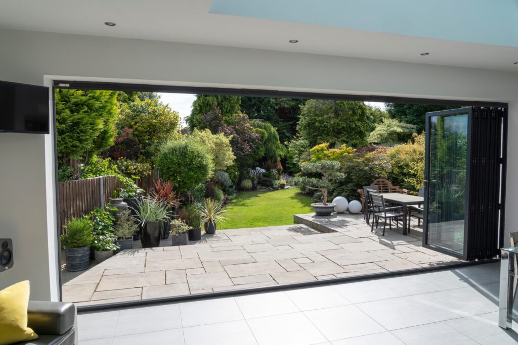 Picture of a outdoor entertainment area patio