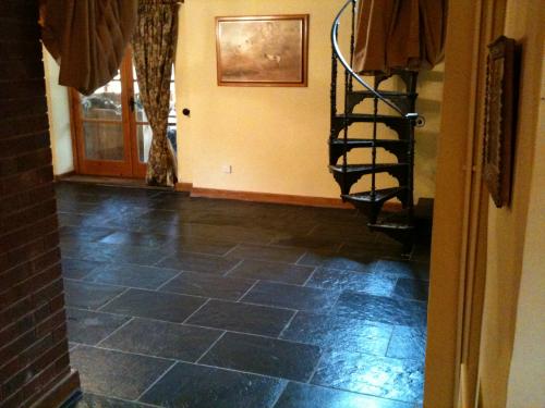 John Bunney Ceramic Tiling gallery image 4