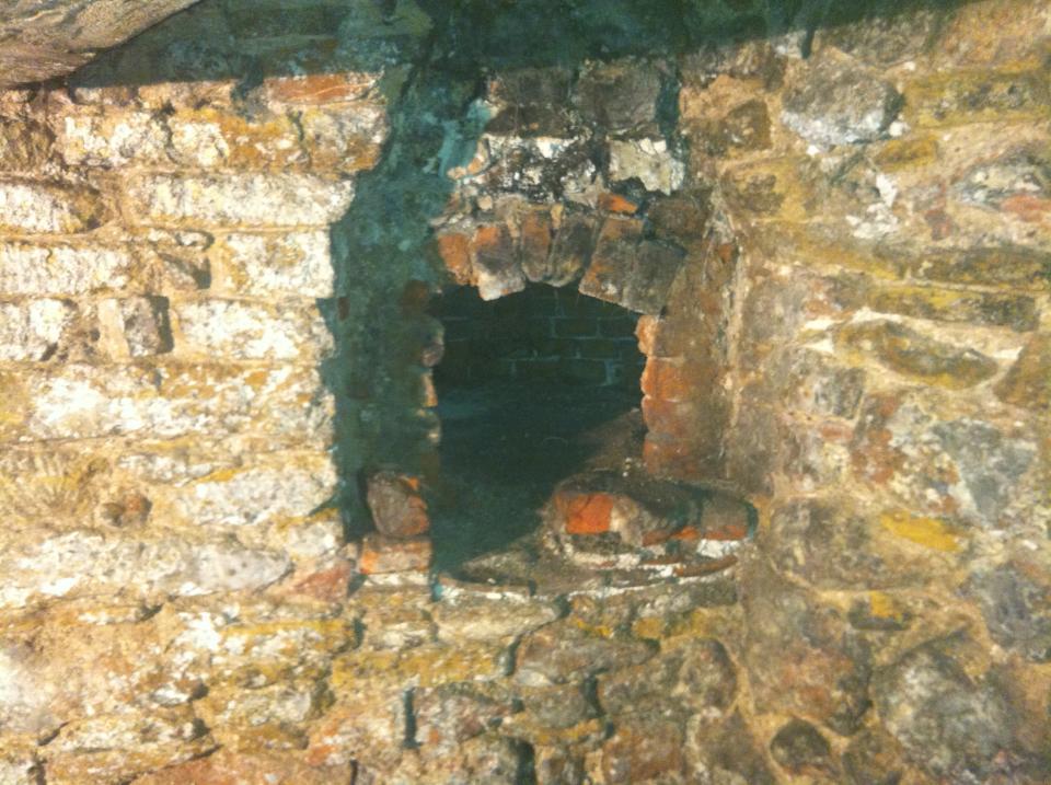 L J Building gallery image 2