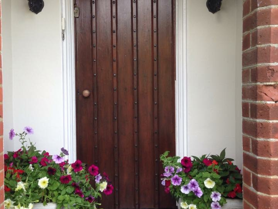 S White Painter And Decorator gallery image 1