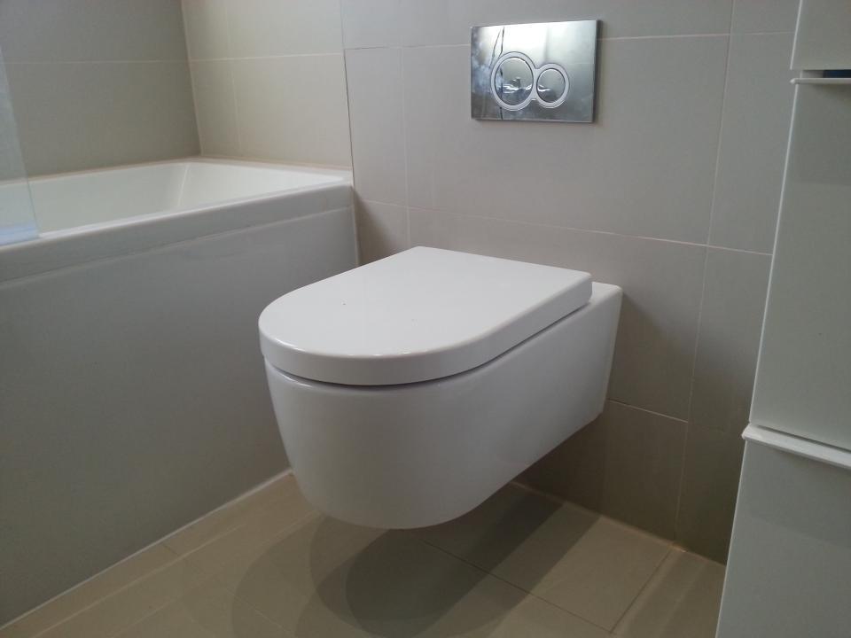 AMO LUXURY BATHROOMS LTD gallery image 1