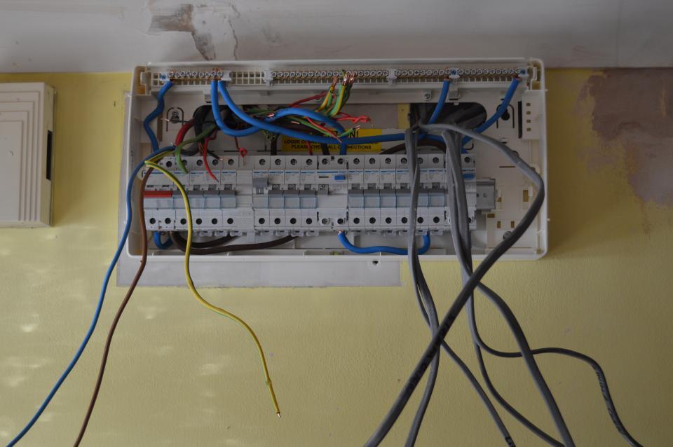 WCS ELECTRICAL CONTRACTORS LTD gallery image 1