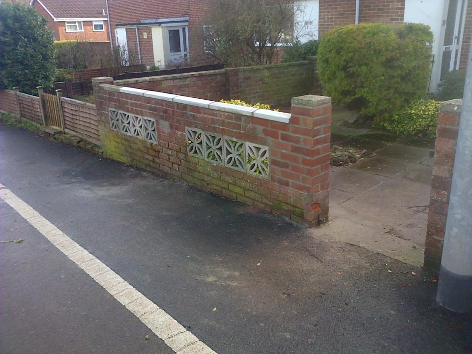 d lee & sons property maintenance gallery image 2