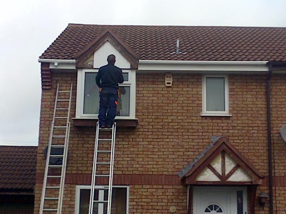 d lee & sons property maintenance gallery image 4