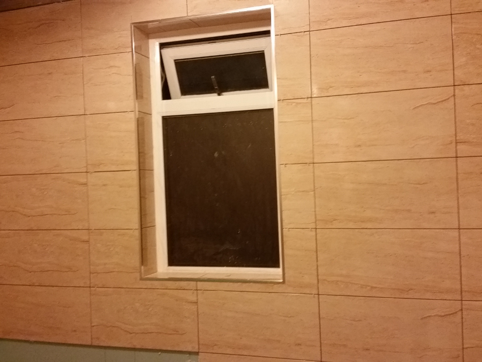 LB gallery image 1