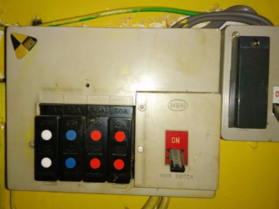 Browns Electrical Solutions gallery image 1