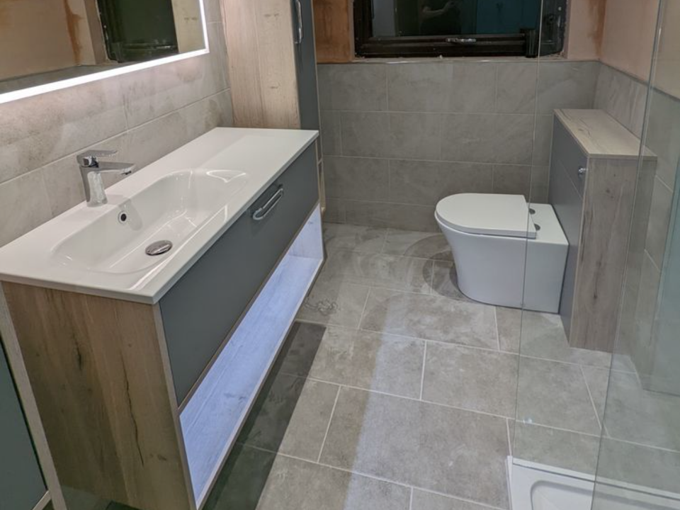 G&L TRADES LTD gallery image 2