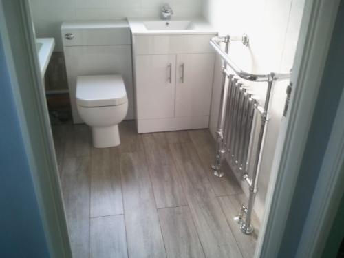 A B PLUMBING AND TILING gallery image 2