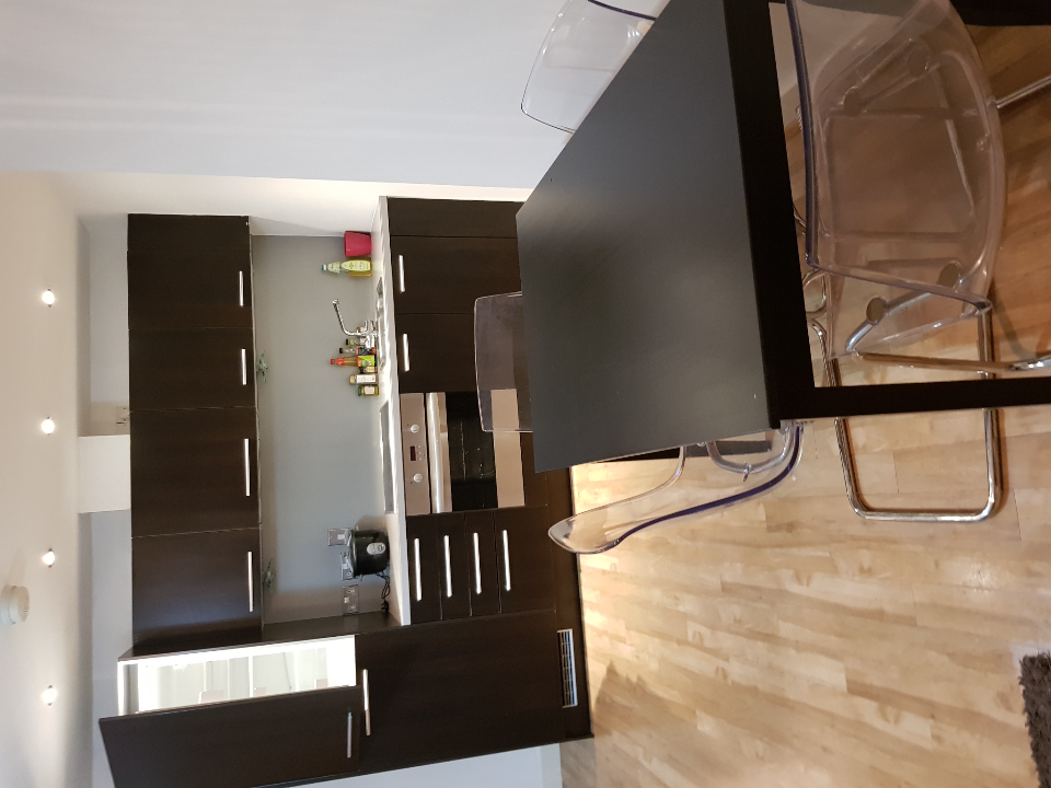 BOSS CLEANING&IRONING SERVICES LTD gallery image 3