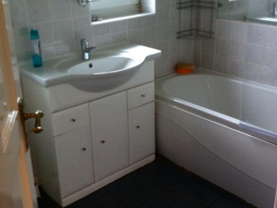 K2R CLEANING SERVICES gallery image 2