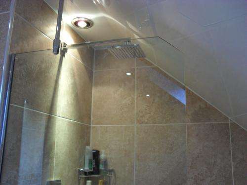Agua Bathrooms gallery image 1
