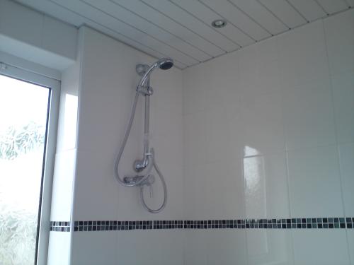 Complete Tiling and Joinery Services gallery image 4