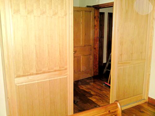 Mr Dennis Thornton gallery image 2