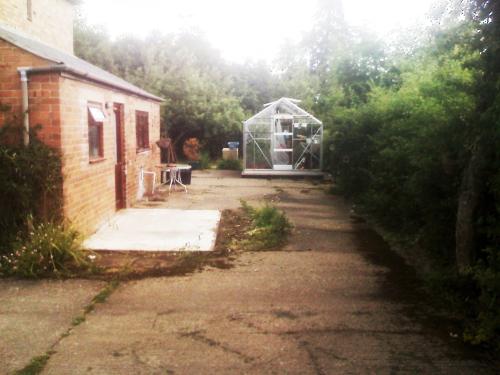 MCF & Son Landscaping and Construction gallery image 1