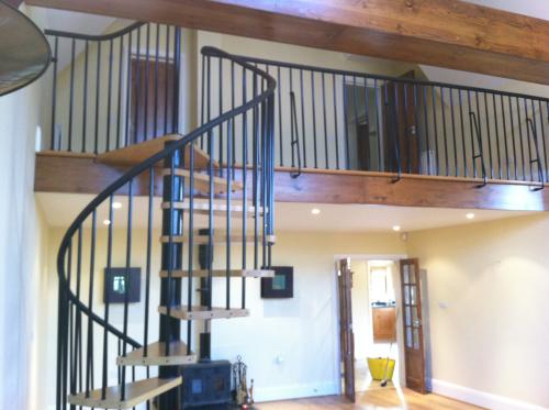 Barry Evans Carpentry services gallery image 1