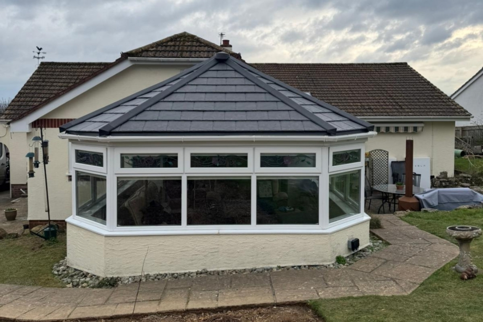 LG Carpentry & Conservatory Specialist Ltd